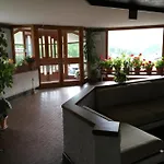 Renovated In Out, Cir 1255 Διαμέρισμα *